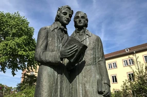 Deutschland, alt, architektur, attraktion, ausblick, ausflug, ausflugsziel, bauwerk, bekannt, berühmt, denkmal, erholung, erleben, ferien, ferienziel, freiraum, hessen, hintergrund, historisch, marburg, marburg an der lahn, marburg-biedenkopf, niemand, orientierungspunkt, panorama, reisen, reiseziel, schloss, sehenswert, sehenswürdigkeit, städtereisen, tageslicht, textfreiraum, tourismus, touristisch, unterwegs, urlaub, wahrzeichen