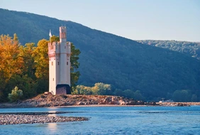 Deutschland, Mittelrheintal, Märchen, Rhein, Turm, abendland, attraktion, ausflugsziel, bekannt, bingen, burg, busreise, ehrenfels, fluss, flussinsel, flusskreuzfahrt, flusslandschaft, fremdenverkehr, heimat, historisch, insel, legende, location, mittelgebirge, mittelrhein, mäuseturm, nassau, natur, postkarte, rheingau, rheinisch, rheinknie, rheinland, rheinsteig, rheintal, ruine, rüdesheim, sage, sagenhaft, sandbank, sehenswürdigkeit, sightseeing, strand, szenerie, tourismus, ufer, untiefe, wahrzeichen, weinberg, welterbe, weltkulturerbe