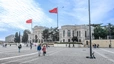 Eingang der Universität im historischen Zentrum Istanbuls