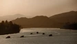 Traumhafter Blick von der Thien-Mu-Pagode auf den Fluss der Wohlgerüche im Sonnenuntergang