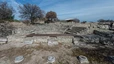 Das Ausgrabungsgelände von Troja mit den 9 Ausgrabungsschichten Troja I bis Troja IX.