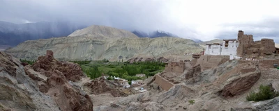 Bosgo-Fort aus dem 15. Jh., Zweitresidenz der ladakhischen Könige