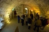 Führung im Archäologischen Tunnel an der Westmauer durch die jahrtausendealte Geschichte der Stadt.