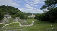 Palenque: Die Anlage mit Blick vom Kreuztempel